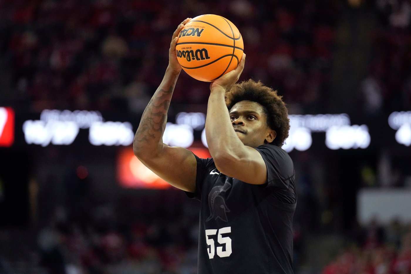 Wisconsin slays another giant as Badgers roll to 92-71 victory over No. 10 Michigan State | iNFOnews.ca