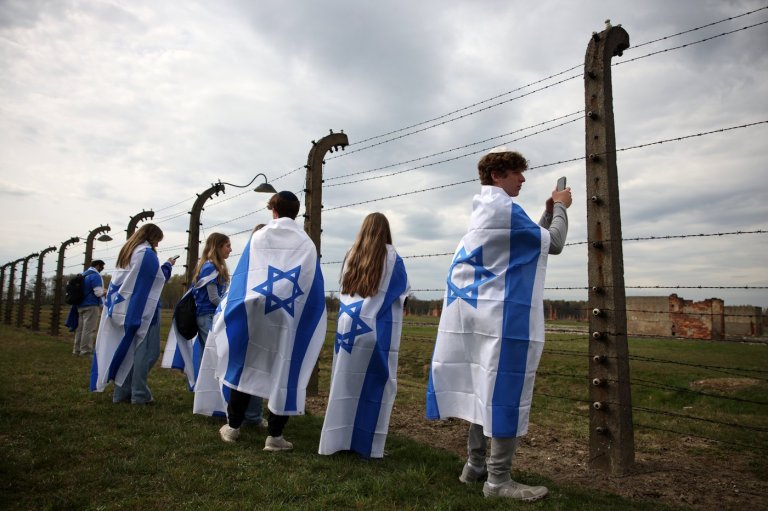 Poland and Israel mark Holocaust Remembrance Day in photos | iNFOnews.ca