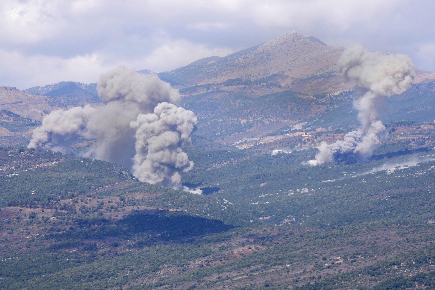 Hezbollah targets base near Haifa after Israeli strike in Beirut killed 37, including top commander | iNFOnews.ca Hezbollah targets base near Haifa after Israeli strike in Beirut killed 37, including top commander | iNFOnews.ca