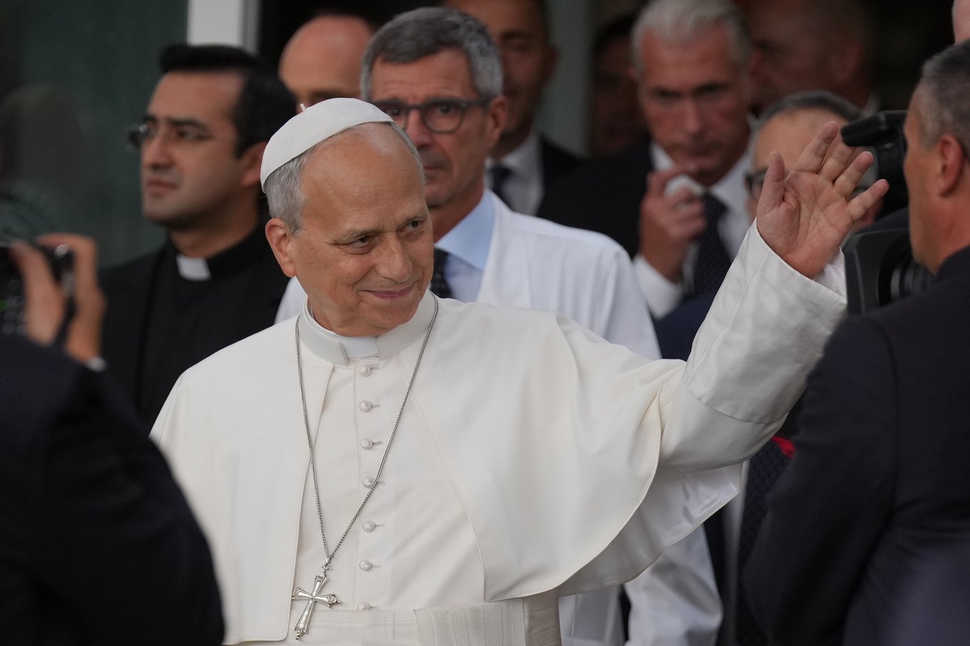 Pope returns to Vatican days after surgery; surgeon says he should be fit for Latin America tour | iNFOnews.ca Pope returns to Vatican days after surgery; surgeon says he should be fit for Latin America tour | iNFOnews.ca