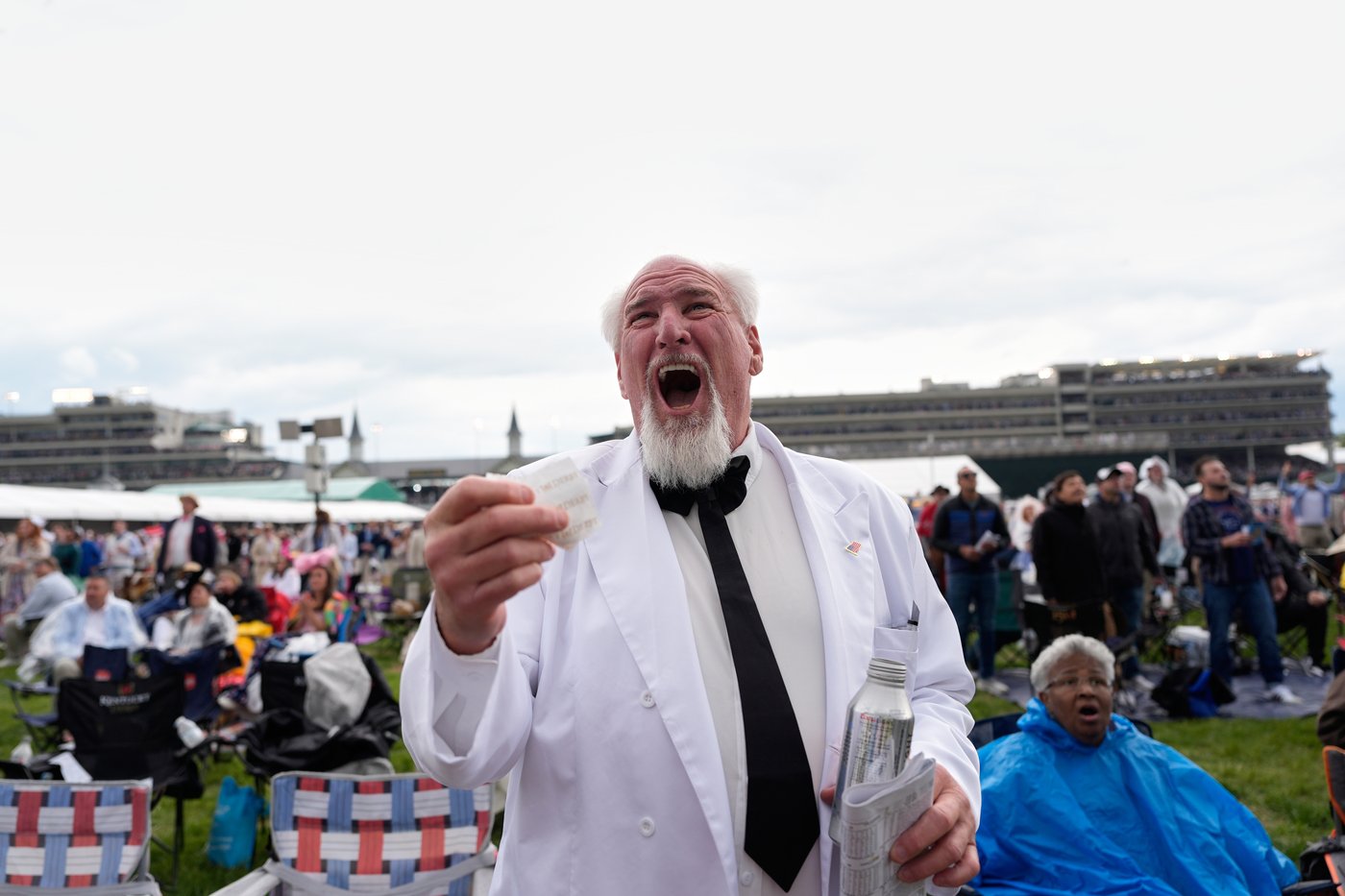 Tradition, fashion and horse racing at the Kentucky Derby, in photos | iNFOnews.ca