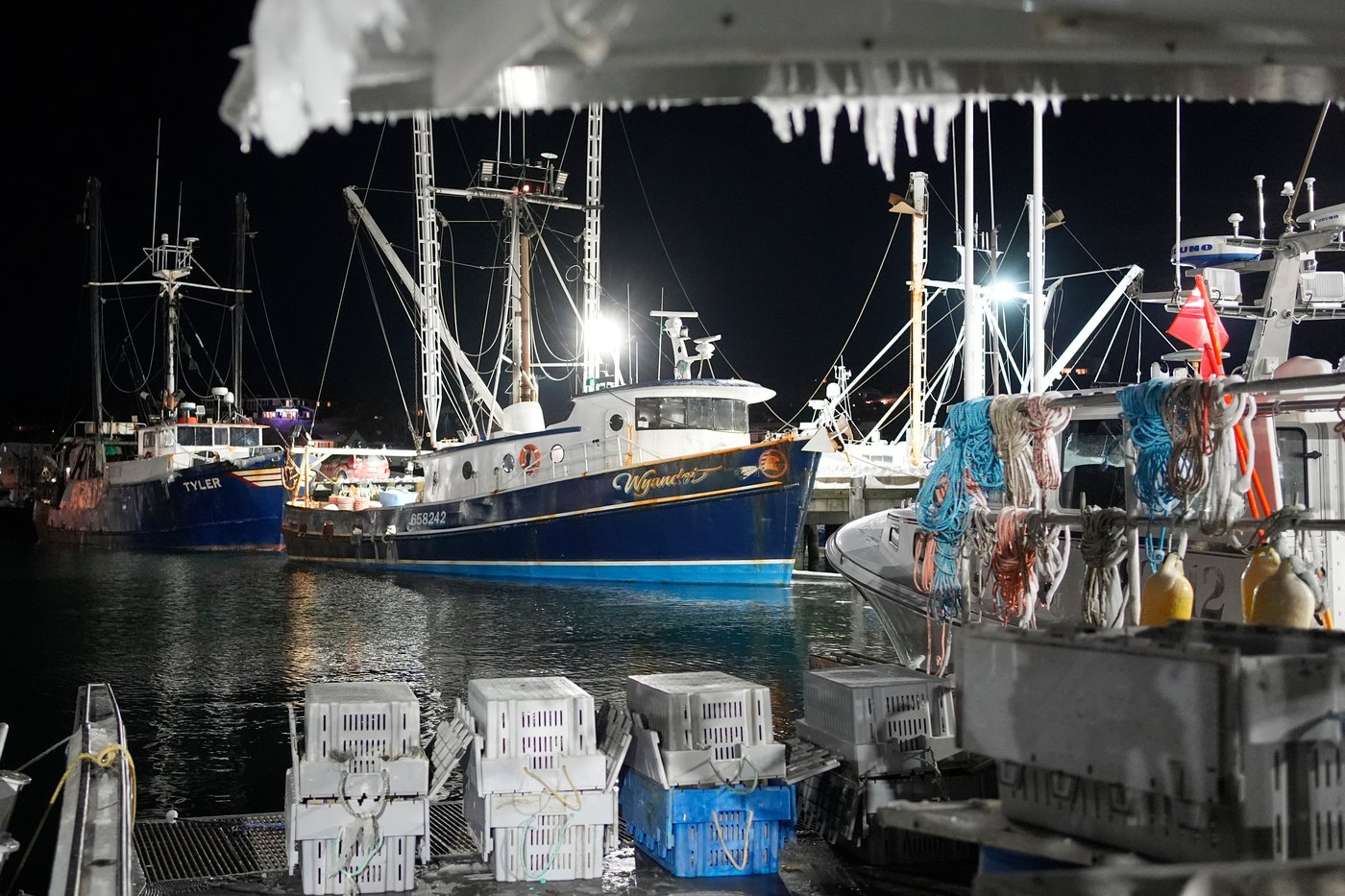 Coast Guard identifies victims and begins investigating fishing boat's sinking that killed 7 | iNFOnews.ca Coast Guard identifies victims and begins investigating fishing boat's sinking that killed 7 | iNFOnews.ca
