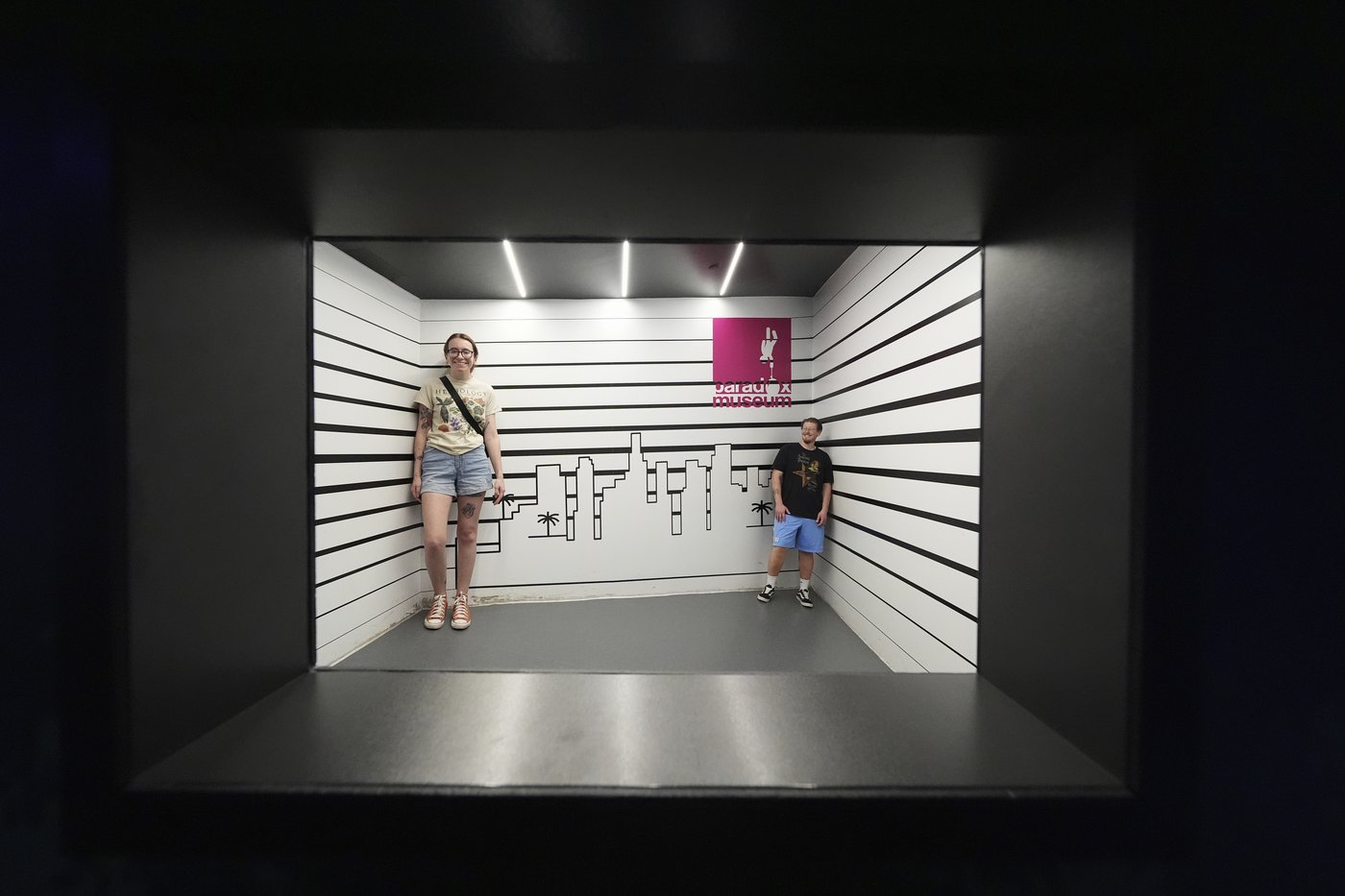 Paradox Museum Miami takes guests through a 21st century funhouse of mind-boggling illusions | iNFOnews.ca Paradox Museum Miami takes guests through a 21st century funhouse of mind-boggling illusions | iNFOnews.ca