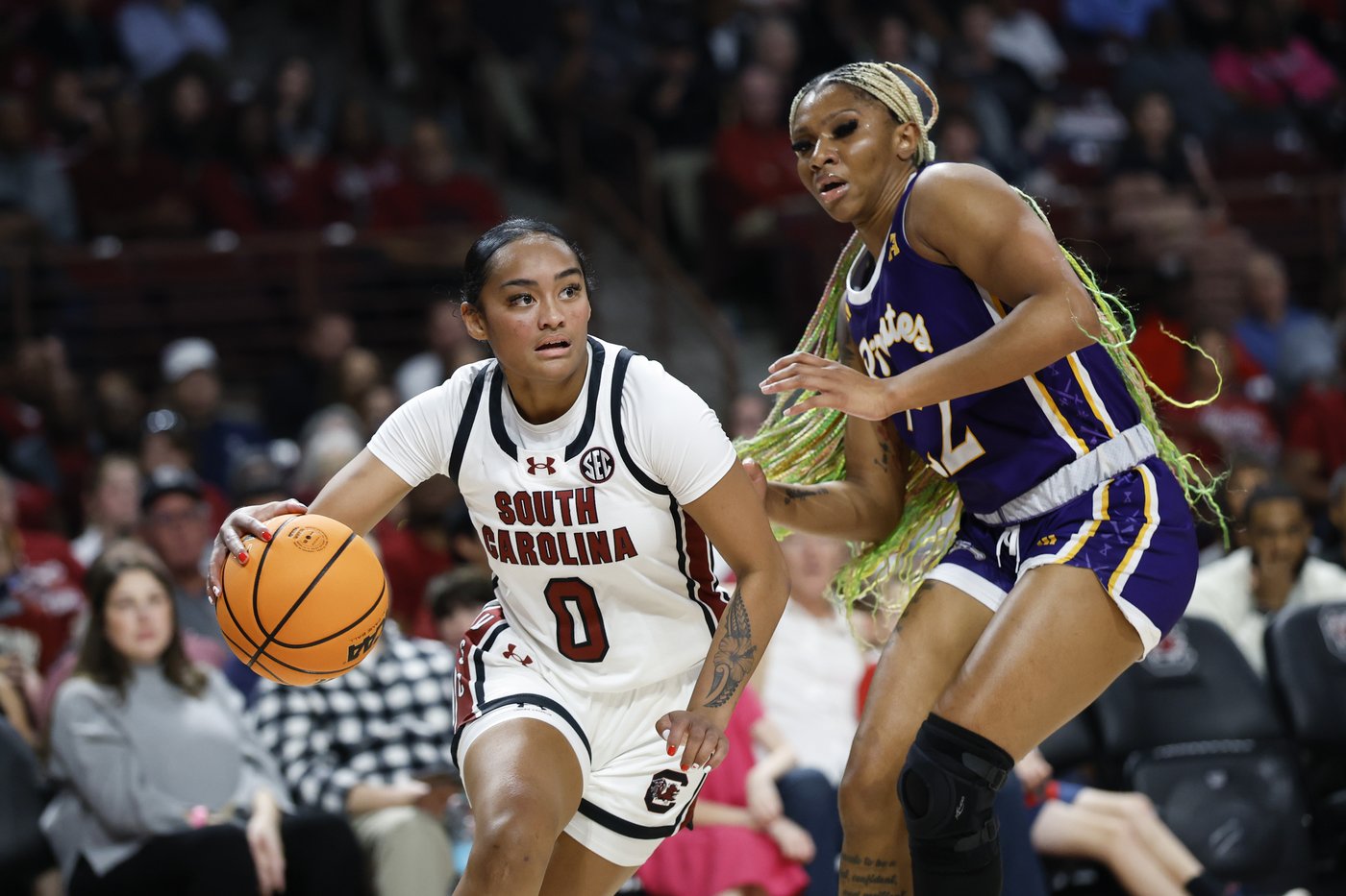 Kitts scored 14 points in No. 1 South Carolina's 42nd straight win, 95-44, over East Carolina | iNFOnews.ca