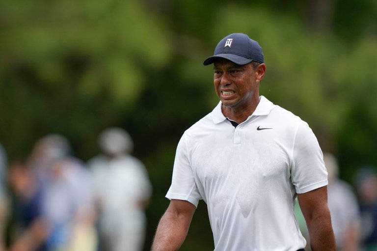 Tiger Woods has a seventh back surgery to have disk replaced | iNFOnews.ca