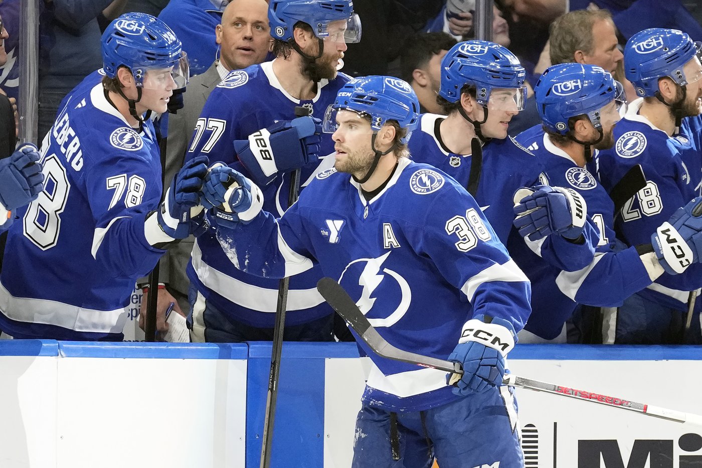 Hagel scores 2, Point has 4 assists in Lightning's 8-1 win over Sharks | iNFOnews.ca