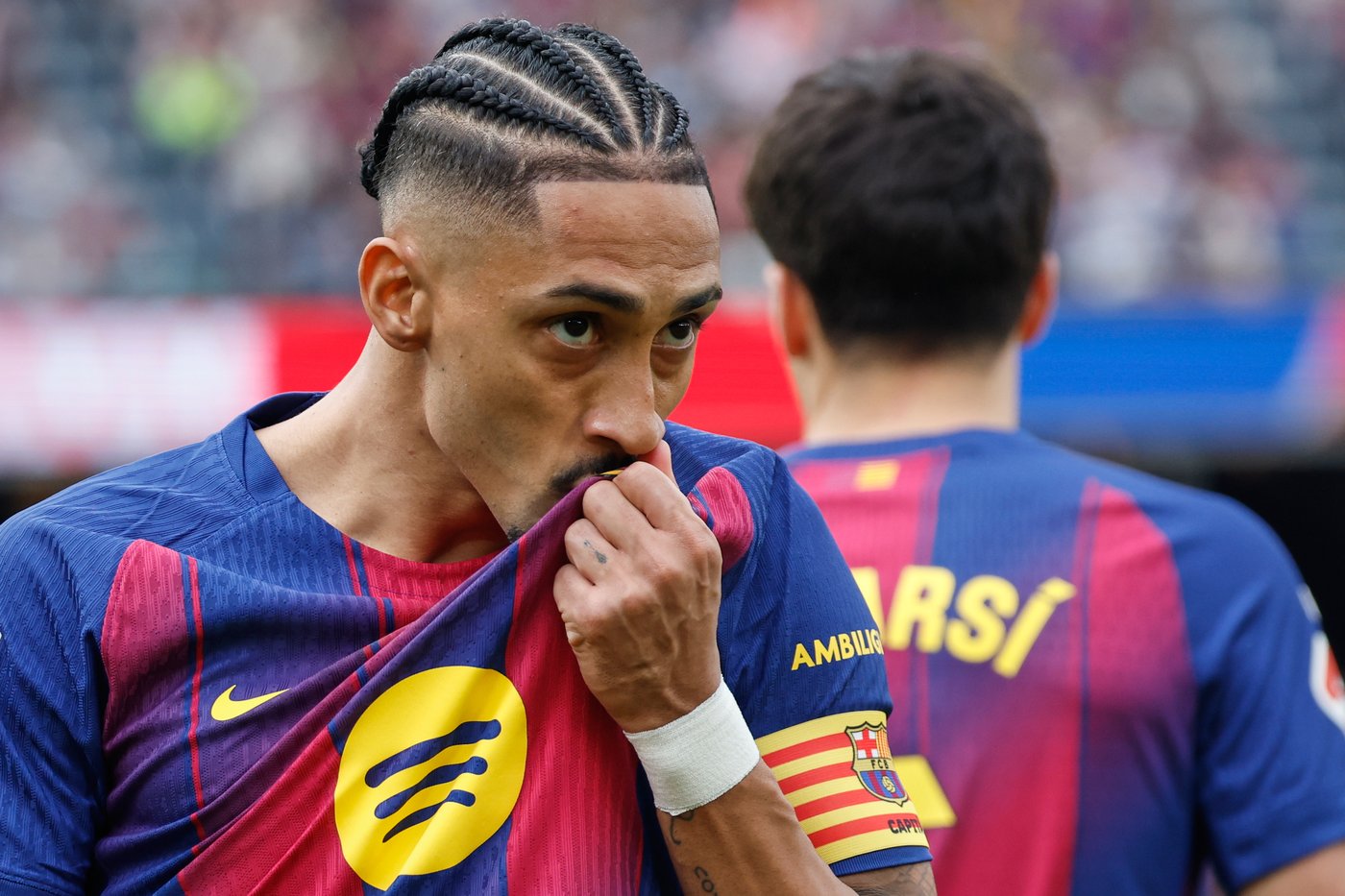 Hat trick for Raphinha as Barcelona beats Sevilla 5-2 to stay 4 points clear of Madrid | iNFOnews.ca Hat trick for Raphinha as Barcelona beats Sevilla 5-2 to stay 4 points clear of Madrid | iNFOnews.ca