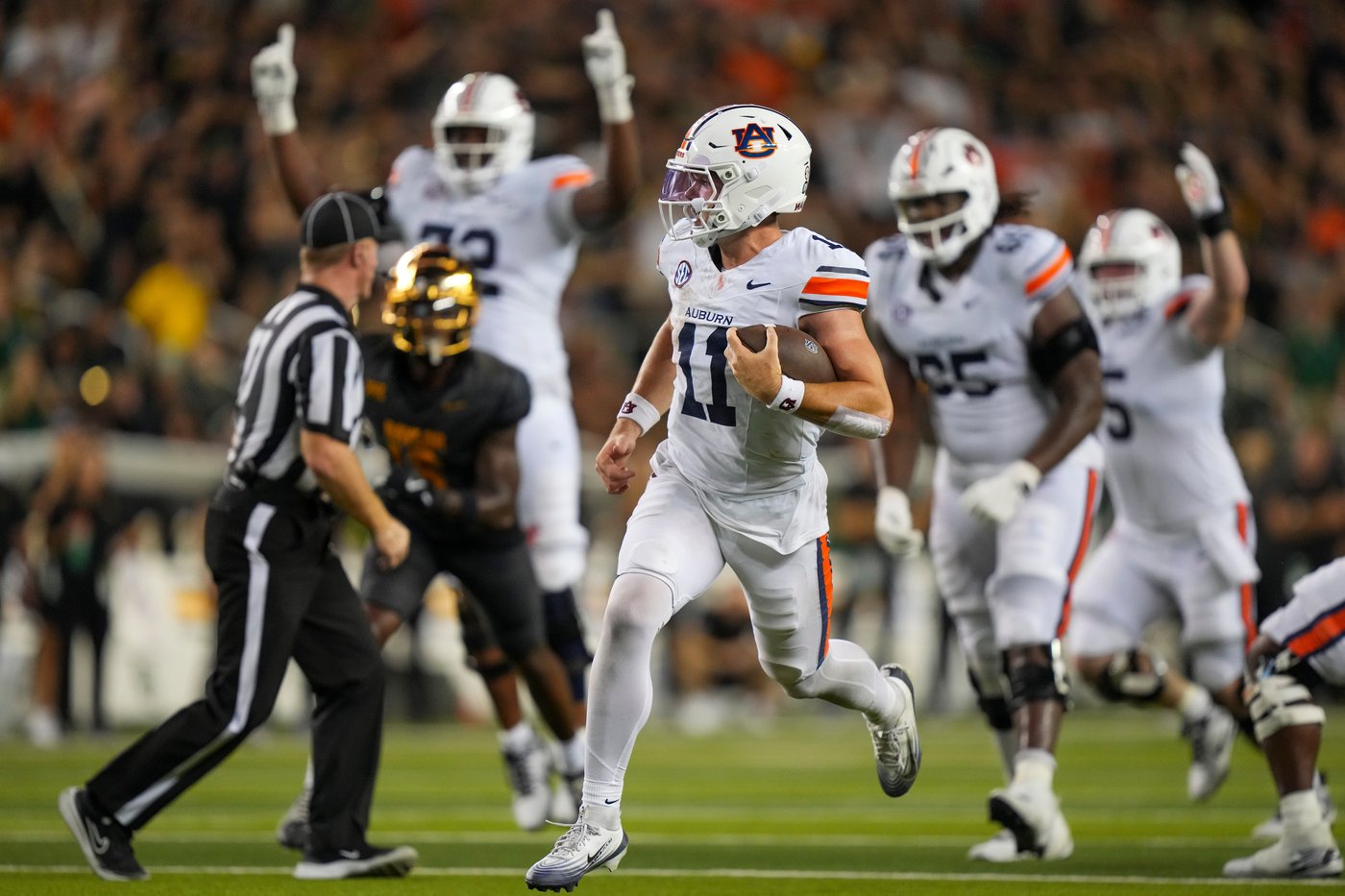 Kickoff Game announces 'multimillion dollar' NIL deal with Auburn before opener against Baylor | iNFOnews.ca Kickoff Game announces 'multimillion dollar' NIL deal with Auburn before opener against Baylor | iNFOnews.ca