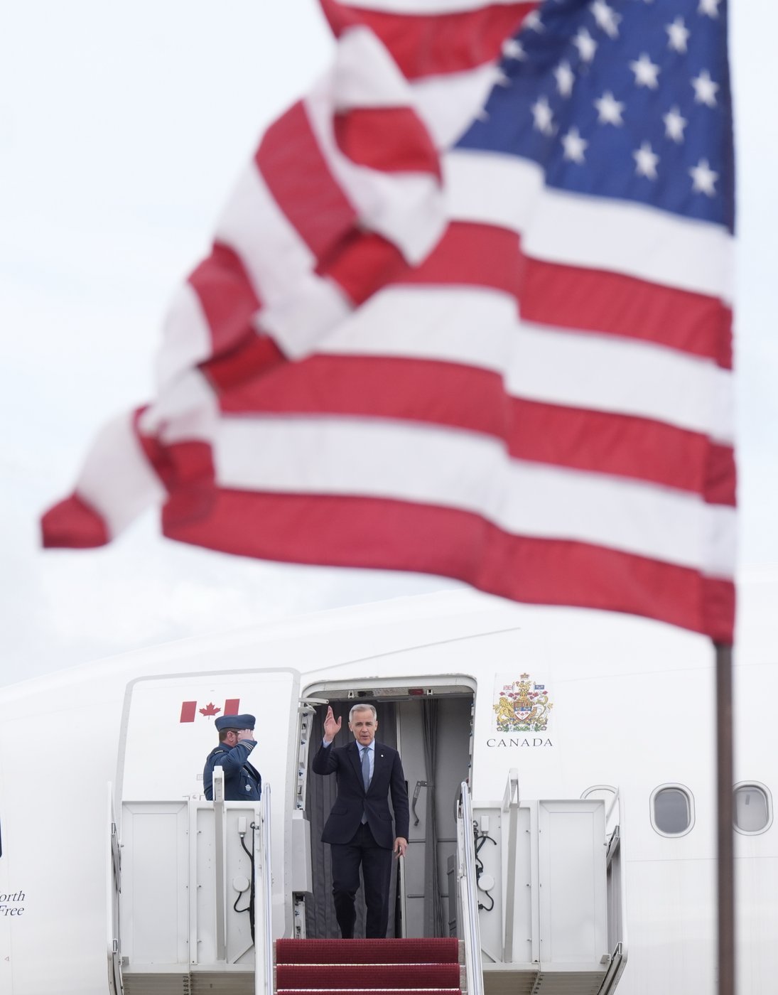 The Latest: Carney meets with Trump in Washington to talk trade, security | iNFOnews.ca