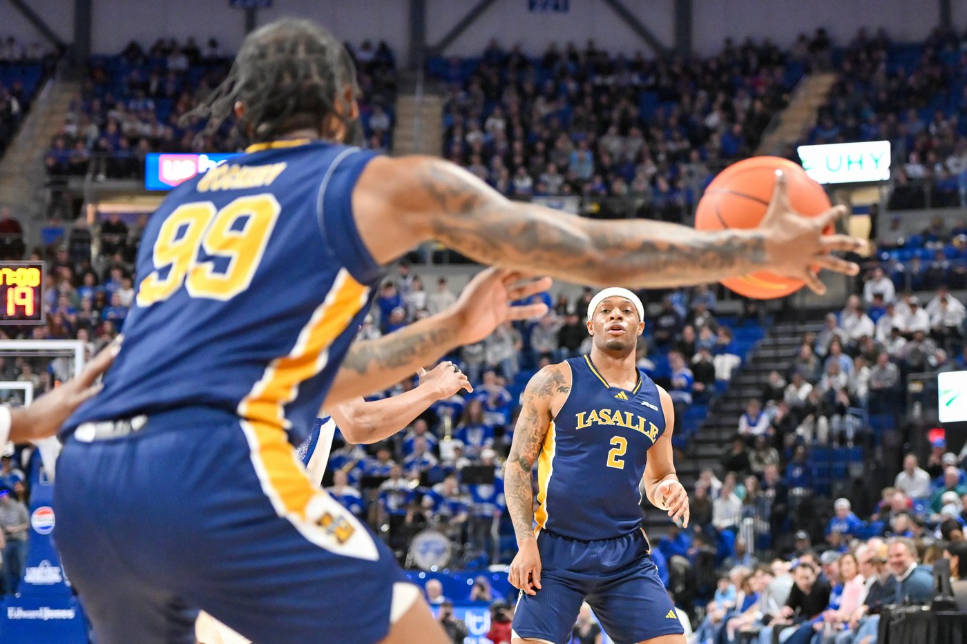 Ishan Sharma's 5 3-pointers lead No. 19 Saint Louis over La Salle 82-58 | iNFOnews.ca Ishan Sharma's 5 3-pointers lead No. 19 Saint Louis over La Salle 82-58 | iNFOnews.ca