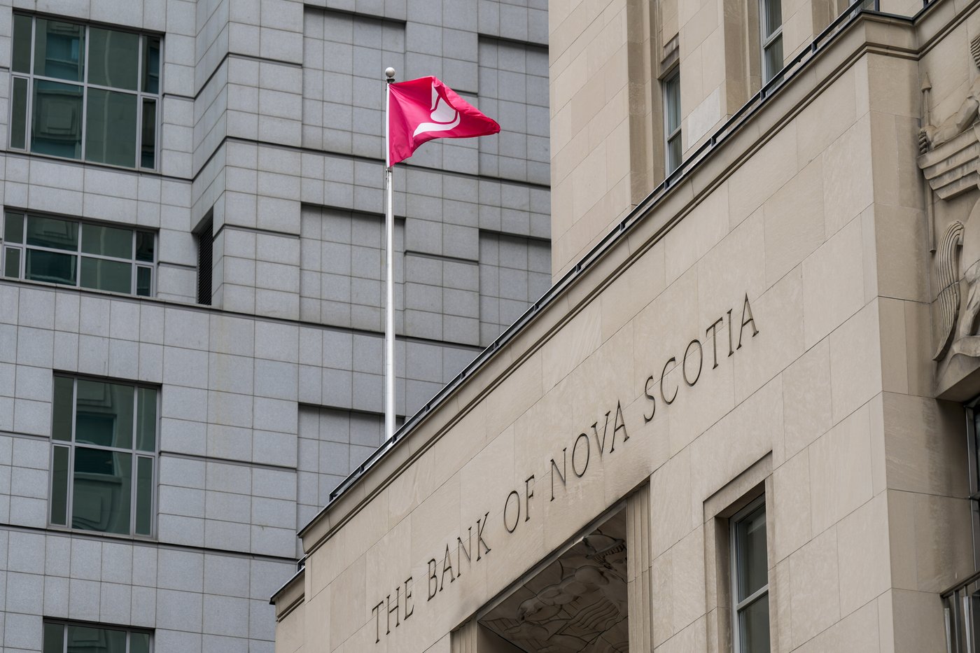 Russian living in B.C. claims Scotiabank wrongfully withholding funds over sanctions | iNFOnews.ca