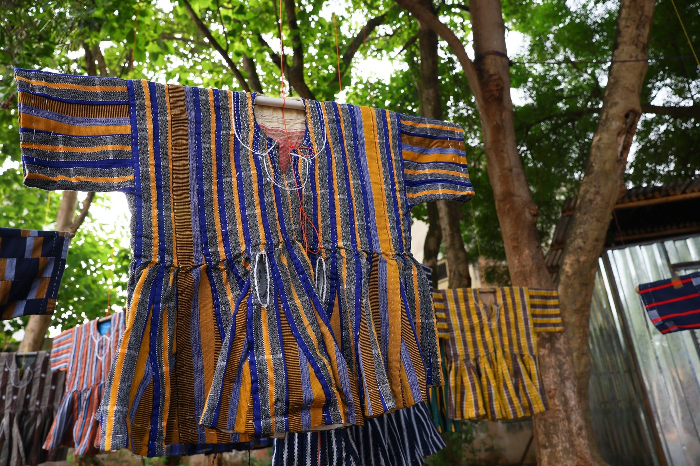 More Ghanaians are wearing a cultural outfit after their president was mocked | iNFOnews.ca