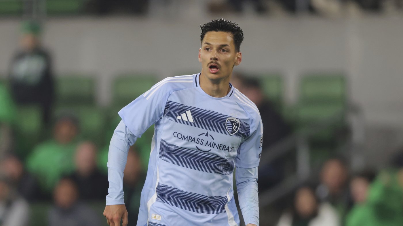 Toronto FC picks up winger Daniel Salloi from Sporting Kansas City | iNFOnews.ca Toronto FC picks up winger Daniel Salloi from Sporting Kansas City | iNFOnews.ca