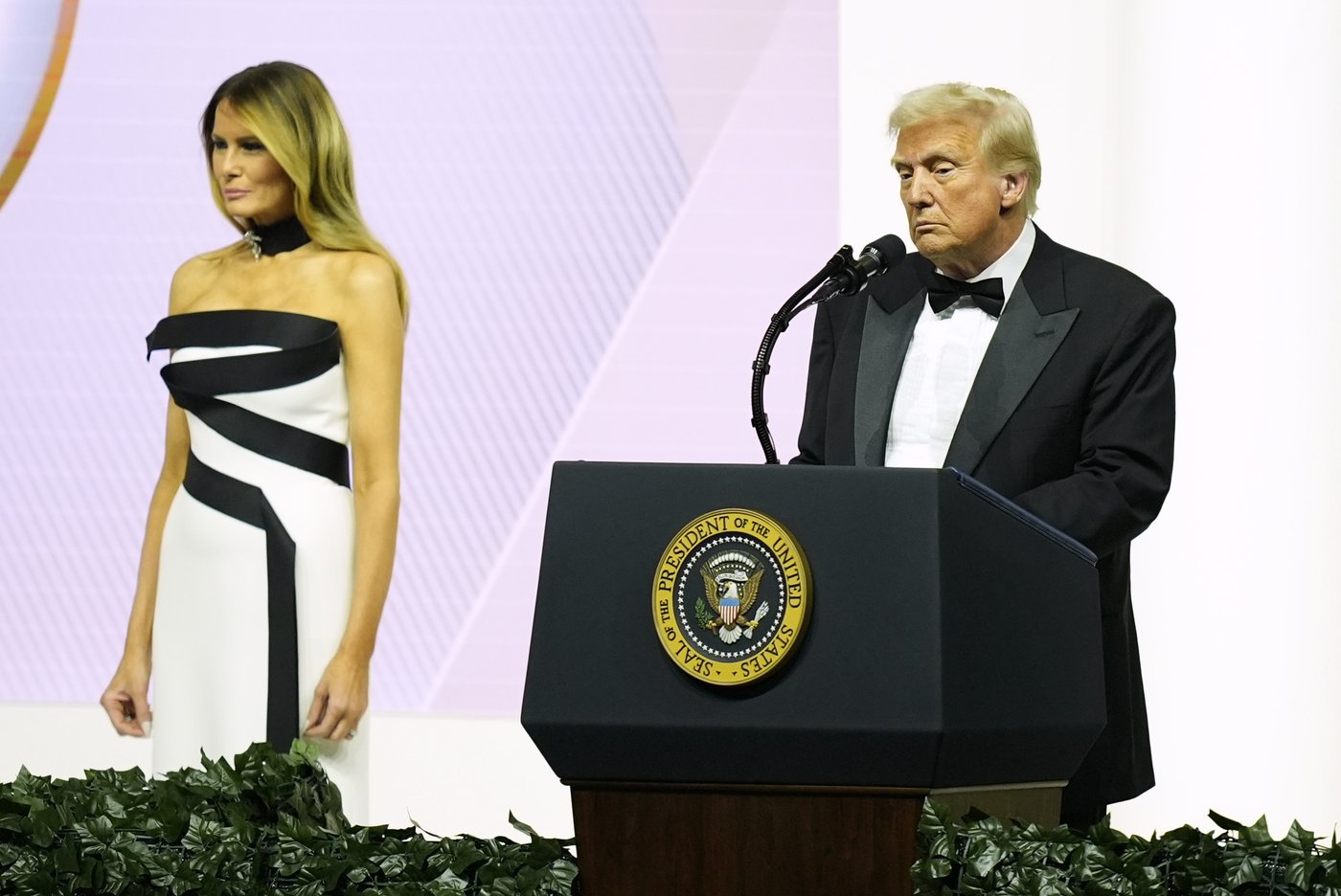 The Latest: Trump administration directs all federal DEI staff to be put on leave | iNFOnews.ca