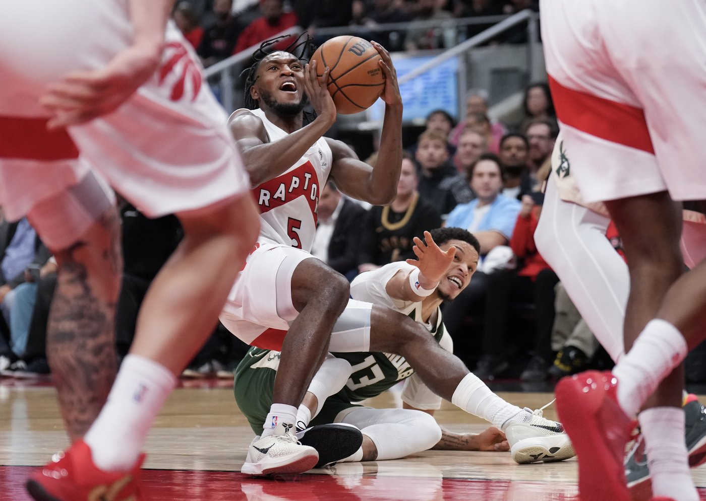 Barrett, Barnes lead Toronto Raptors to 128-100 win over Milwaukee Bucks | iNFOnews.ca Barrett, Barnes lead Toronto Raptors to 128-100 win over Milwaukee Bucks | iNFOnews.ca