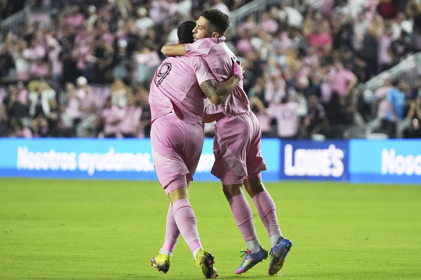 Whitecaps beat Inter Miami 3-1 to eliminate Lionel Messi's squad from Champions Cup | iNFOnews.ca Whitecaps beat Inter Miami 3-1 to eliminate Lionel Messi's squad from Champions Cup | iNFOnews.ca