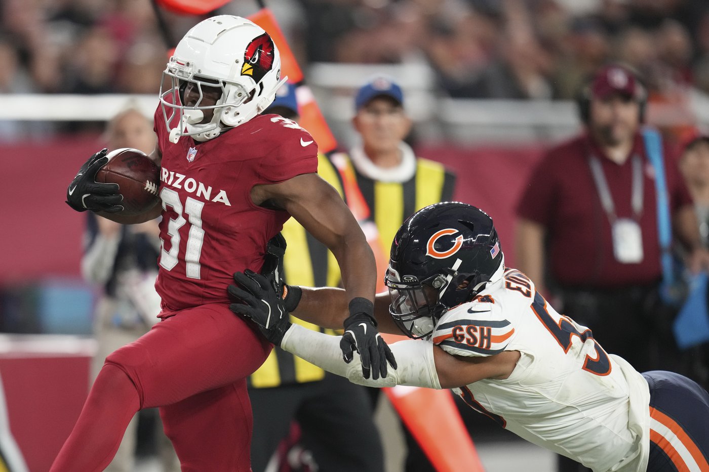 Surging Cardinals beat the Bears 29-9 for 3rd straight victory | iNFOnews.ca