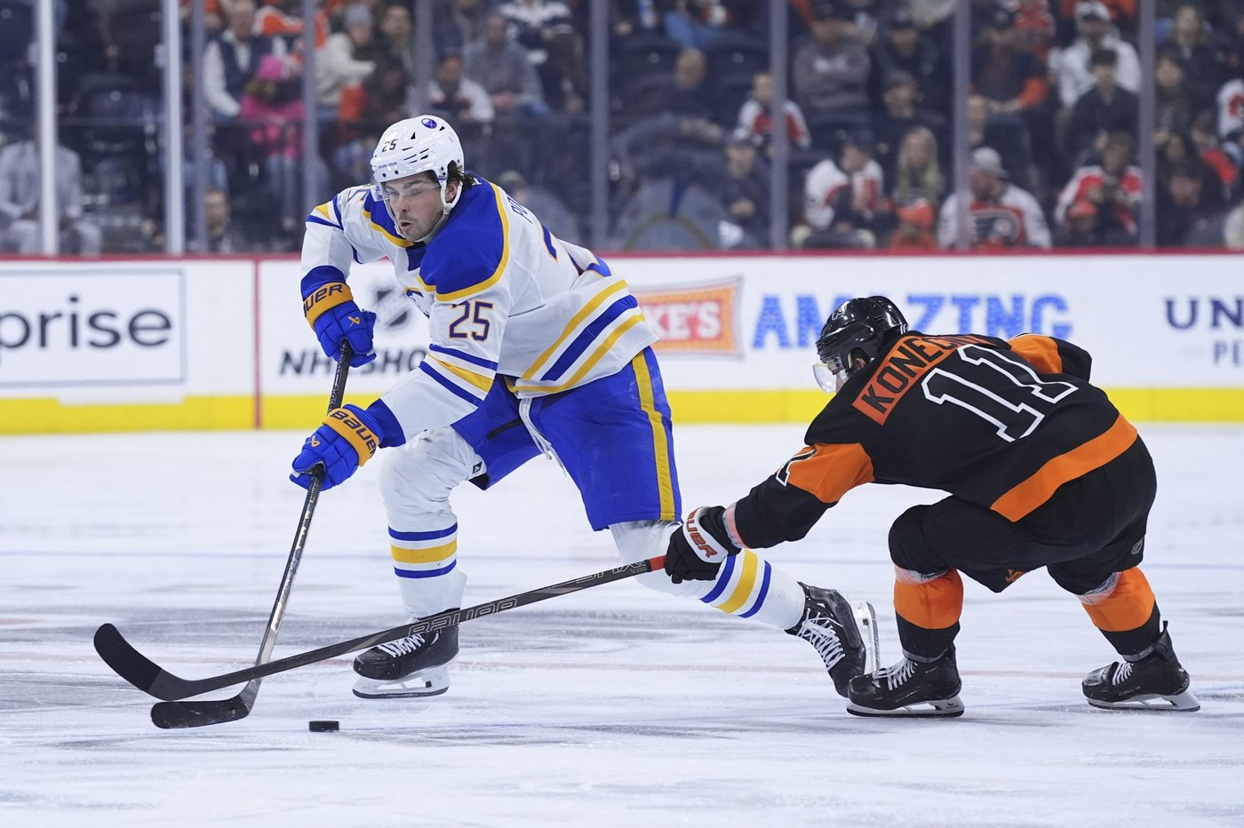 Travis Konecny scores twice to lift the Flyers over the Sabres 5-2 | iNFOnews.ca Travis Konecny scores twice to lift the Flyers over the Sabres 5-2 | iNFOnews.ca