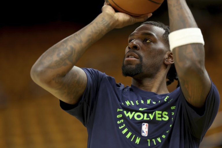 NBA player's sister fatally shot at New Jersey apartment complex, her boyfriend charged with murder | iNFOnews.ca