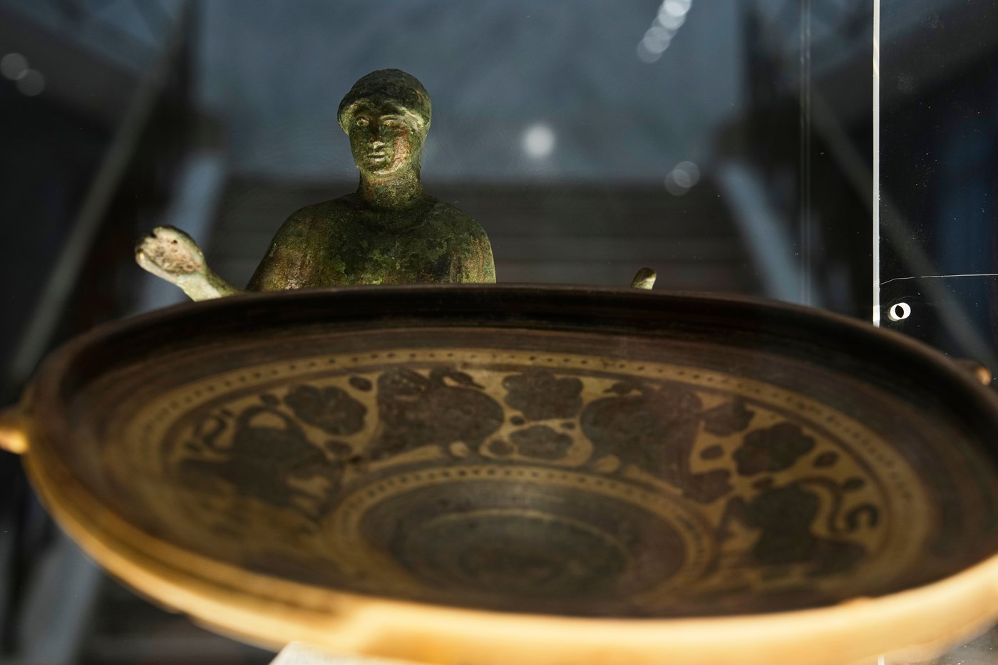 Israel returns 22 artifacts as Greece pushes to bring antiquities home | iNFOnews.ca Israel returns 22 artifacts as Greece pushes to bring antiquities home | iNFOnews.ca