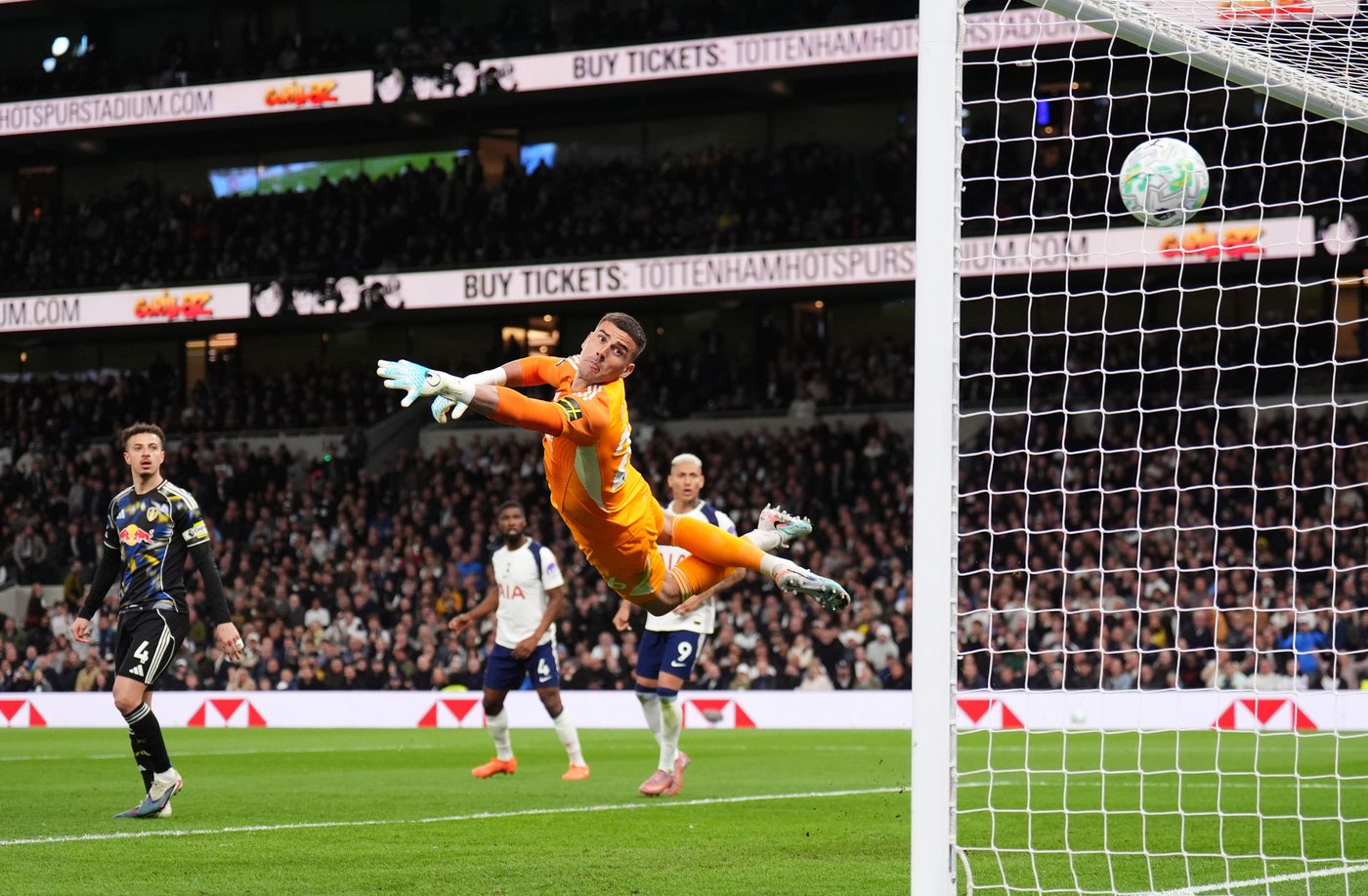 Spurs draw with Leeds for priceless point in Premier League survival fight | iNFOnews.ca