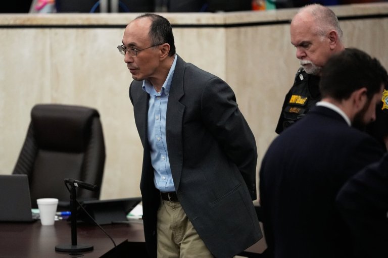 Jury hears closing arguments in trial of South Carolina store owner who fatally shot Black teen | iNFOnews.ca