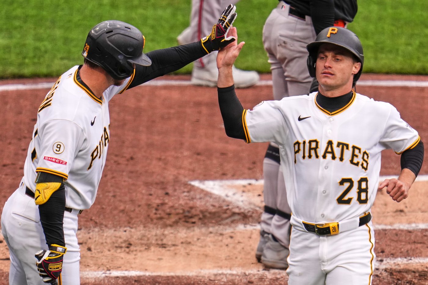 Ryan O'Hearn homers and drives in 4 to lift Pirates over Orioles 8-2 for 5th straight win | iNFOnews.ca