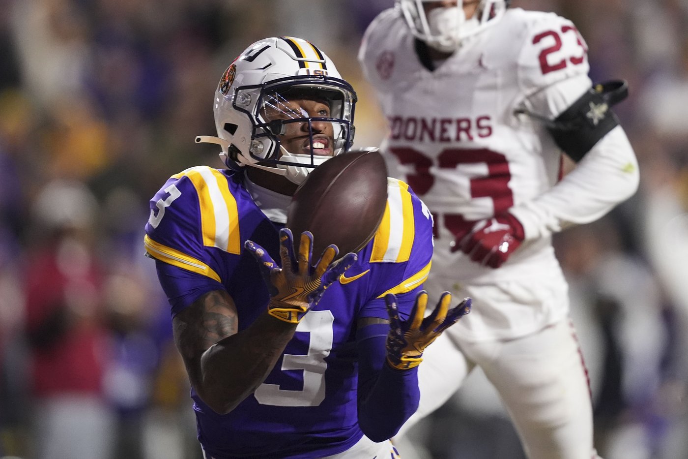 Nussmeier overcomes a shoulder injury and passes for 3 TDs as LSU tops Oklahoma 37-17 | iNFOnews.ca Nussmeier overcomes a shoulder injury and passes for 3 TDs as LSU tops Oklahoma 37-17 | iNFOnews.ca