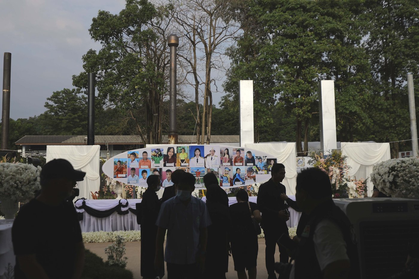 Small town in Thailand hold mass cremation for 23 who died in a school trip bus fire | iNFOnews.ca Small town in Thailand hold mass cremation for 23 who died in a school trip bus fire | iNFOnews.ca