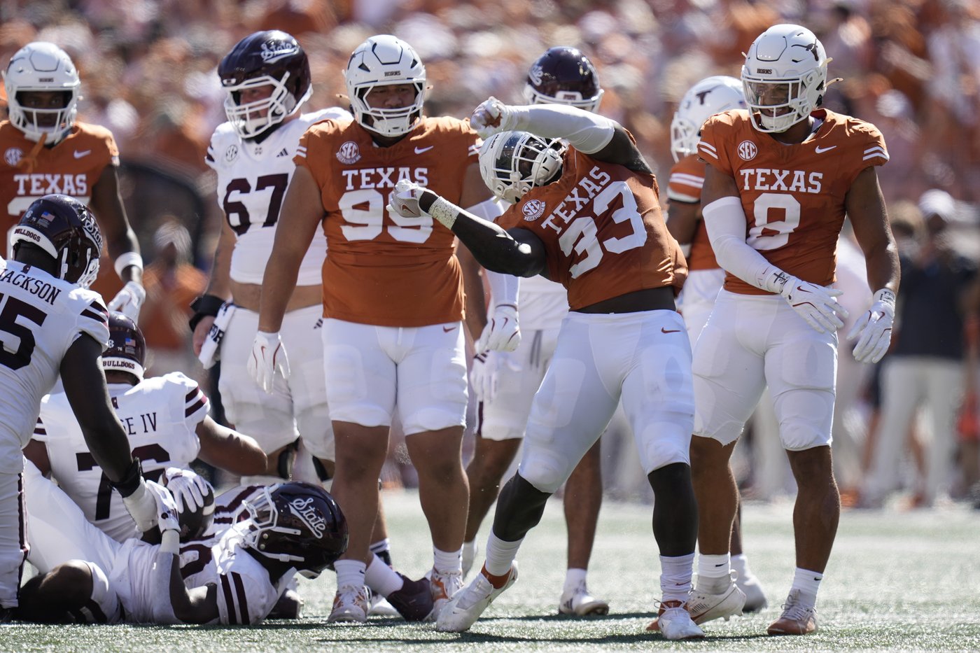Manning leads No. 1 Texas over Mississippi State as Longhorns earn first SEC victory 35-13 | iNFOnews.ca Manning leads No. 1 Texas over Mississippi State as Longhorns earn first SEC victory 35-13 | iNFOnews.ca