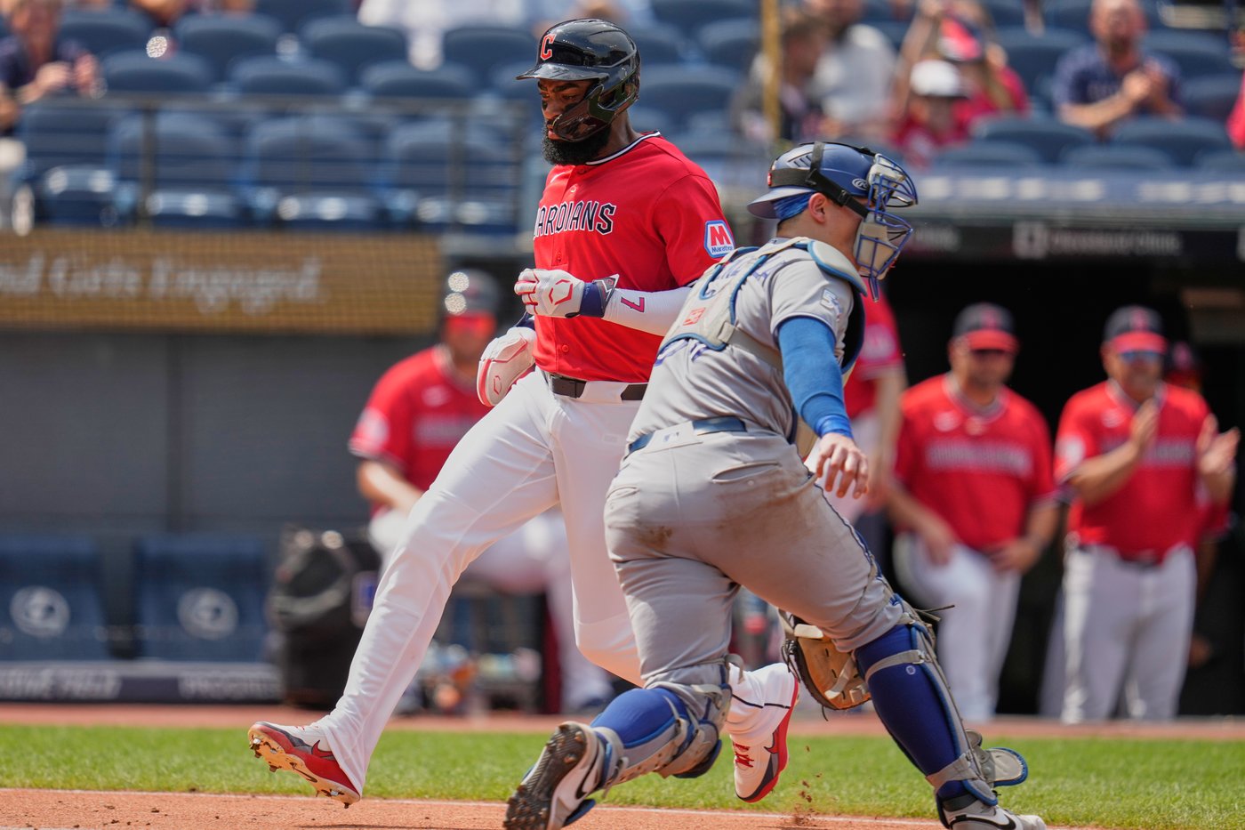 Blue Jays beat Guardians 6-3 to close within a half-game of the final AL wild-card spot | iNFOnews.ca Blue Jays beat Guardians 6-3 to close within a half-game of the final AL wild-card spot | iNFOnews.ca