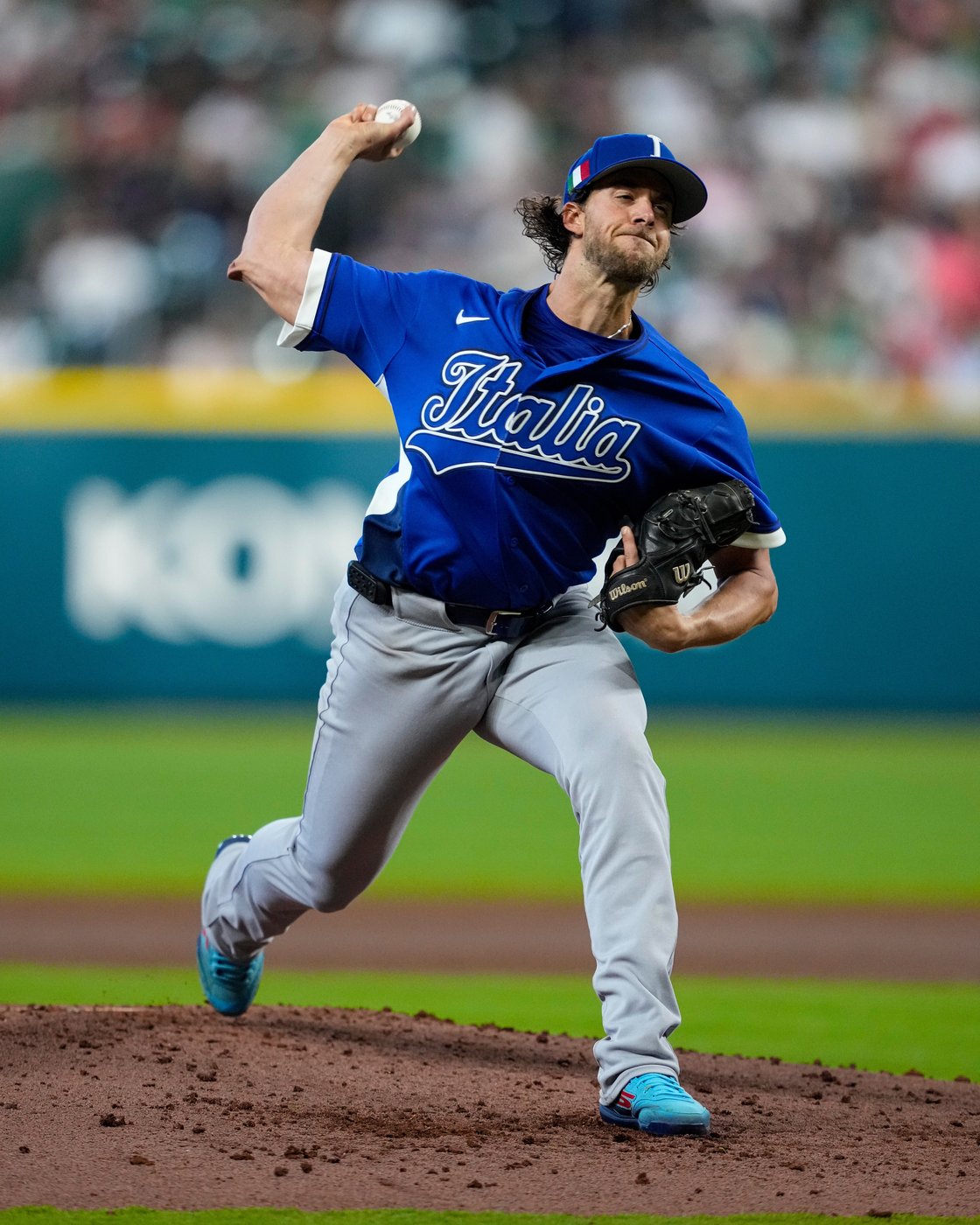 Nola to start World Baseball Classic semifinal for Italy against Venezuela instead of Lorenzen | iNFOnews.ca