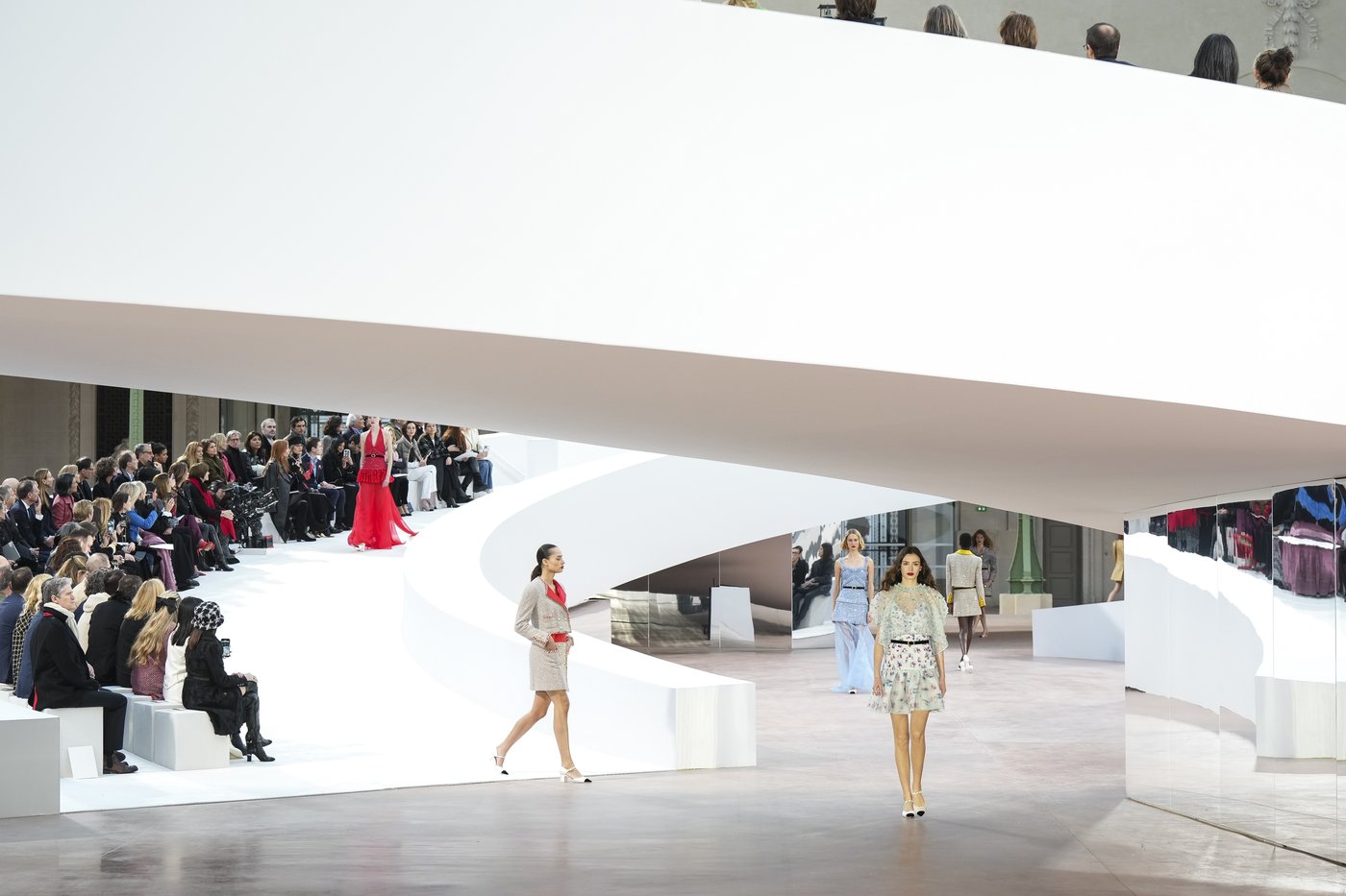 Chanel couture stuns with color, and Kylie Jenner, in final Paris show before Blazy's debut | iNFOnews.ca