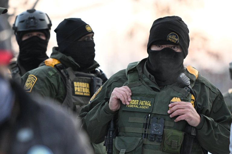 States seek to unmask federal immigration agents -- and their own police | iNFOnews.ca