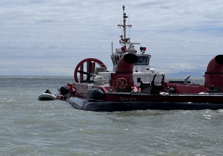 B.C. sailors tell of harrowing choices in rescue of charter sinking survivors | iNFOnews.ca