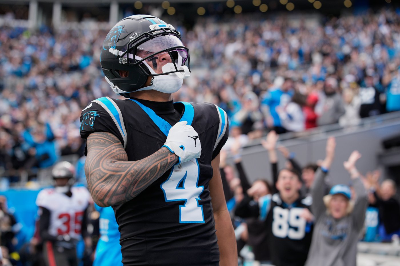 Bryce Young throws 2 TDs, Panthers finally beat Bucs 23-20 to take over first place in NFC South | iNFOnews.ca