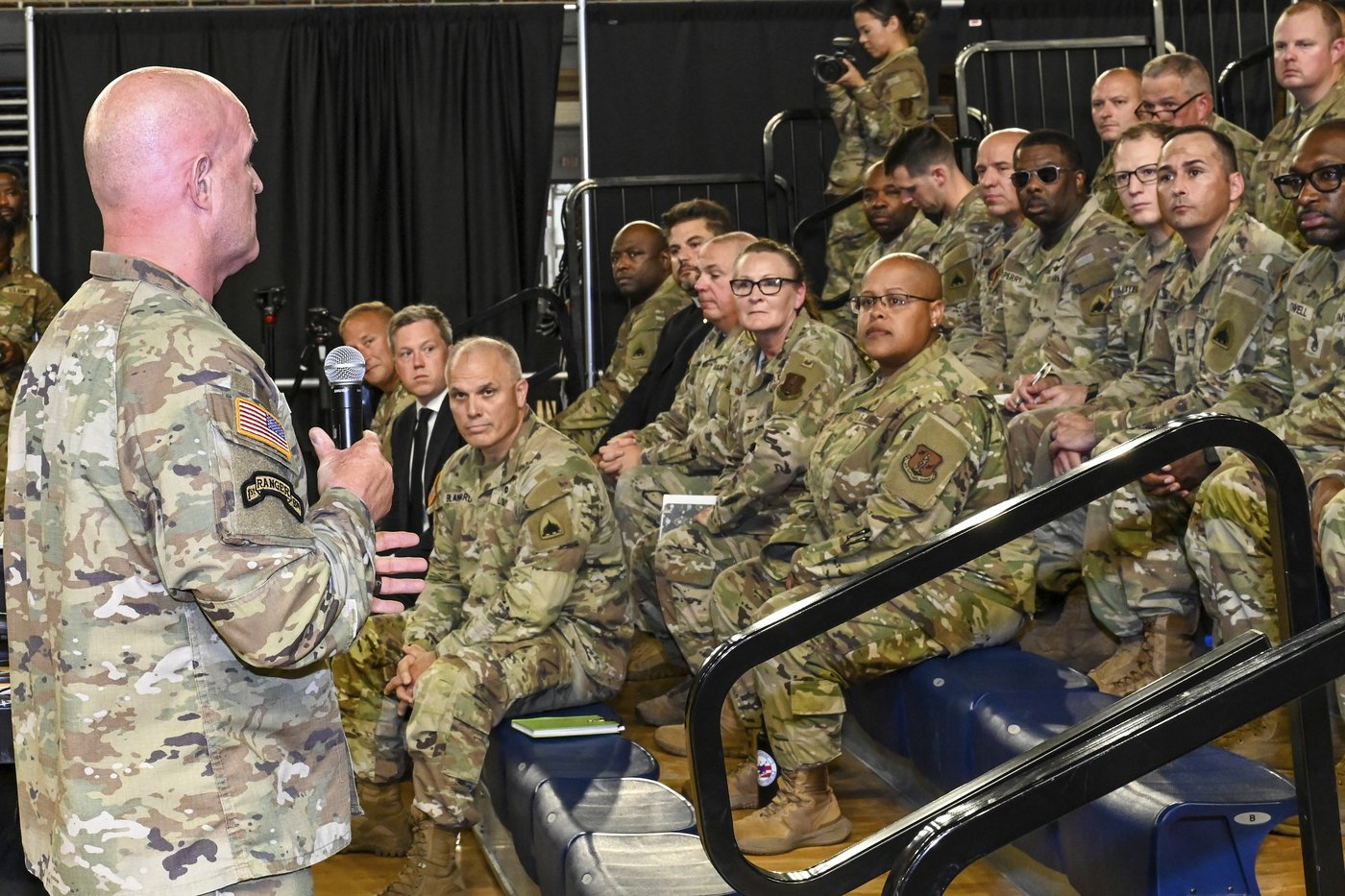 Trump's takeover of Washington law enforcement begins as National Guard troops arrive | iNFOnews.ca