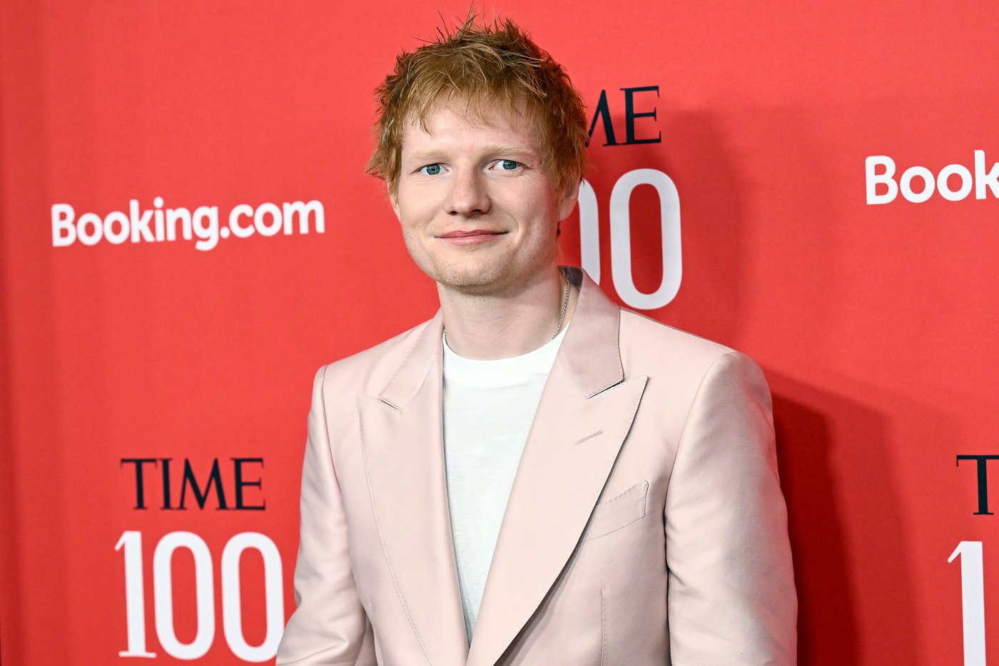 Ed Sheeran says situation in Gaza is 'catastrophic and unjustifiable' as he opens concert | iNFOnews.ca