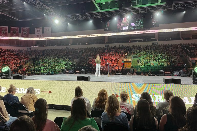 From vaccines to gender: How Christian 'momfluencers' are reshaping the American right | iNFOnews.ca