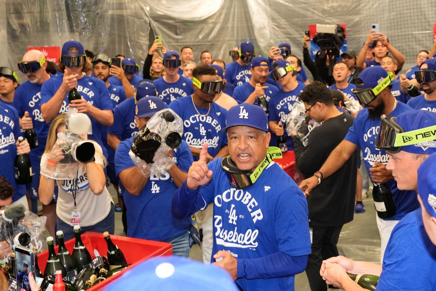 Dodgers advance to NL Division Series with terrific offense, starting pitching and shaky bullpen | iNFOnews.ca