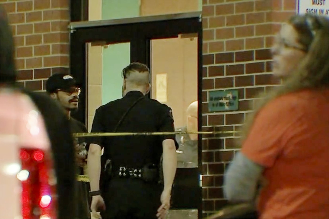 Parent at a Texas school band competition tackles a gunman who injured 1, officials say | iNFOnews.ca