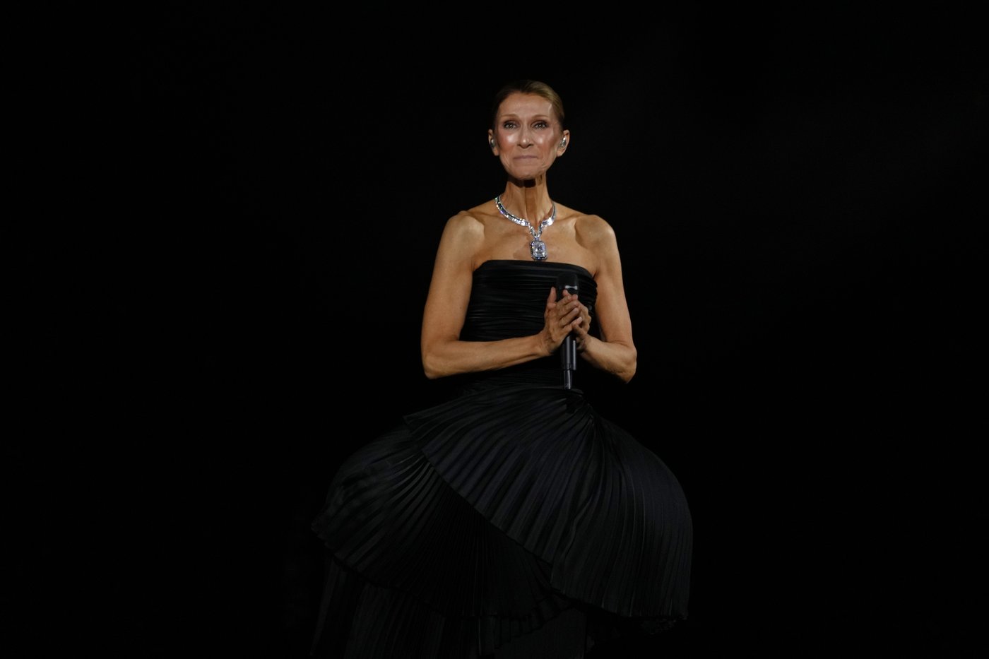 Celine Dion thrills fans with emotional comeback concert after overcoming rare illness | iNFOnews.ca