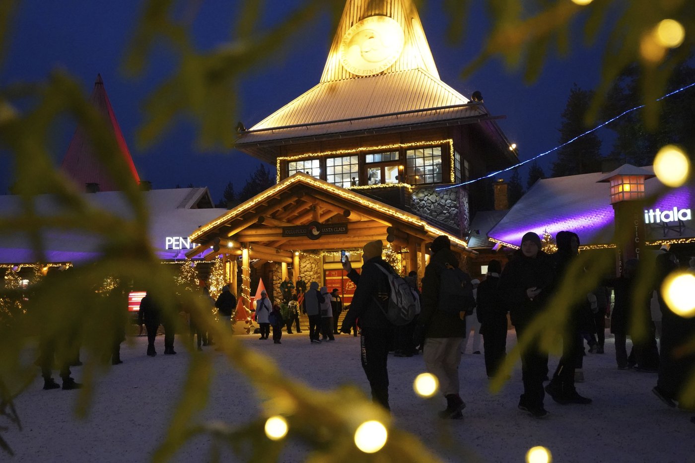 As tourists discover Finland's Santa Claus Village, some locals call for rules to control the masses | iNFOnews.ca As tourists discover Finland's Santa Claus Village, some locals call for rules to control the masses | iNFOnews.ca