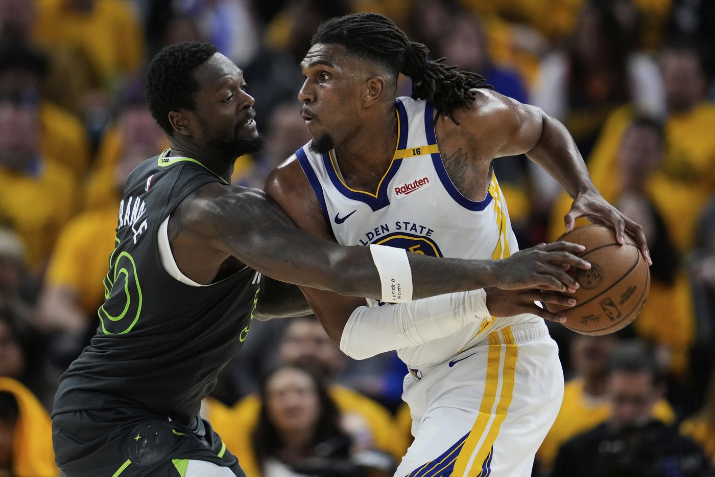 Warriors, Knicks will try to bounce back from home playoff losses with another chance in Game 4 | iNFOnews.ca