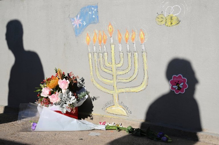 Australian police plan to form a heavily armed team in response to Bondi Beach massacre | iNFOnews.ca