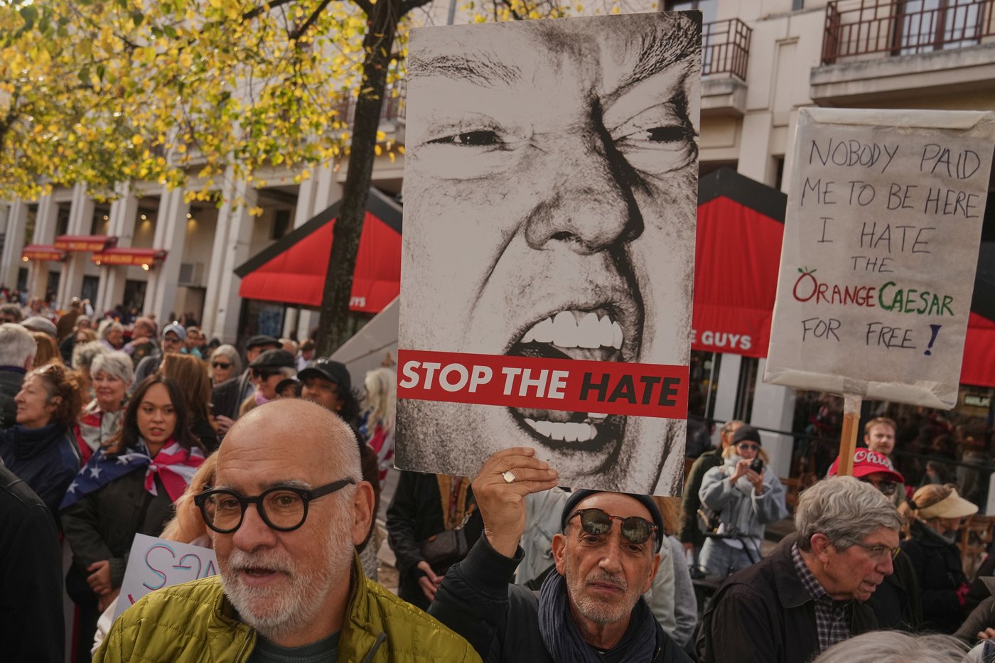 Photos show ‘No Kings’ rallies against Trump across the US and in Europe | iNFOnews.ca