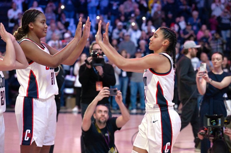 AP Source: Government shutdown may move UConn-Louisville opener from Ramstein Air Base to US | iNFOnews.ca