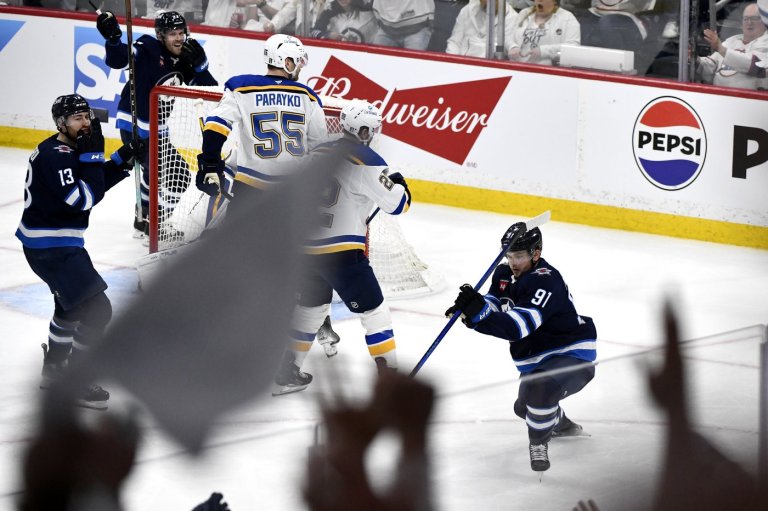 Jets forward Perfetti looks to keep growing after scoring 'Manitoba Miracle' goal | iNFOnews.ca