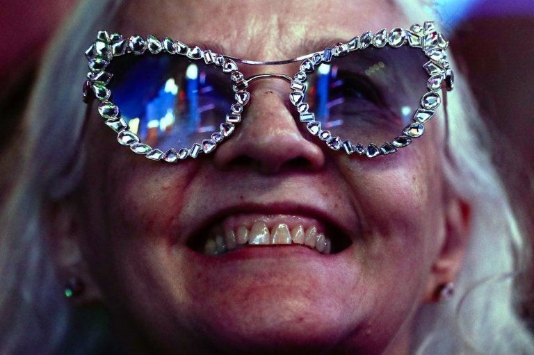 Cracking a smile regularly may be good not just for your mood but for your health | iNFOnews.ca