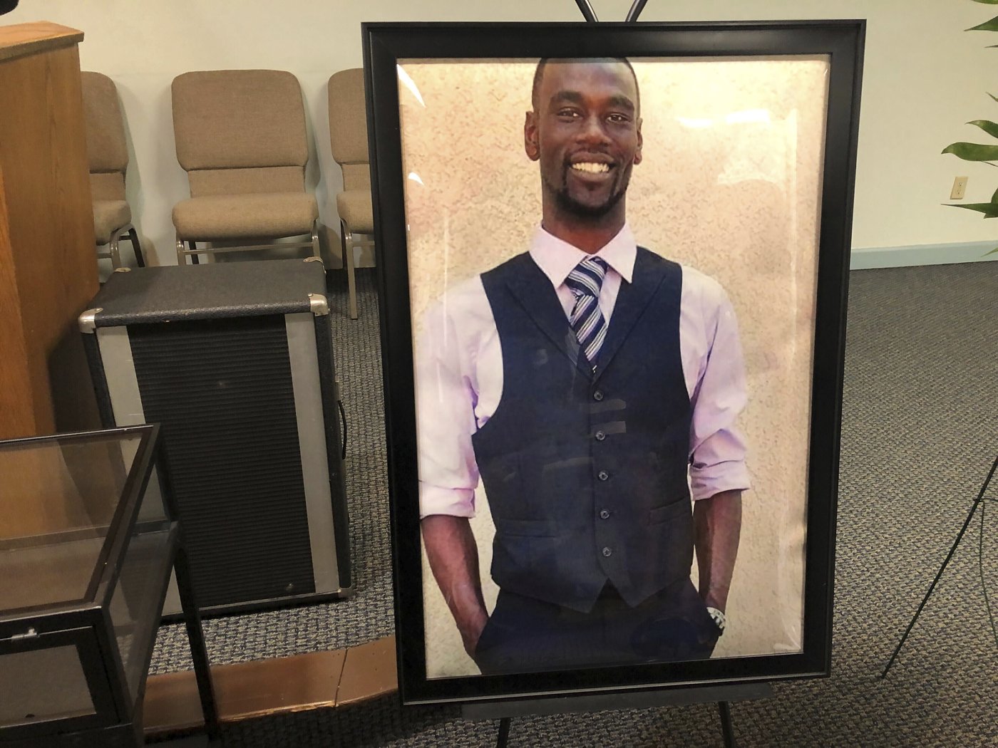 Tyre Nichols remembered as beautiful soul with creative eye | iNFOnews.ca